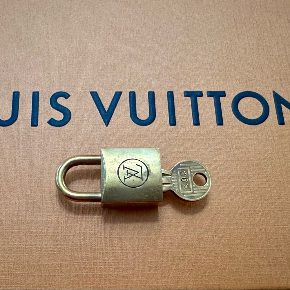 Louis Vuitton Vintage Brass Gold Lock & Key #202 - Picture 2 of 8
